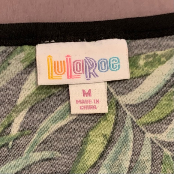 EUC LuLaRoe Perfect T. Medium - Picture 3 of 4